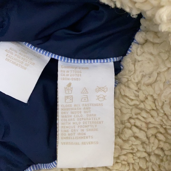 Tommy Hilfiger Blue Coat with Faux Fur Trim. Metal Clasps, Full Zip. Size MD - Picture 7 of 8